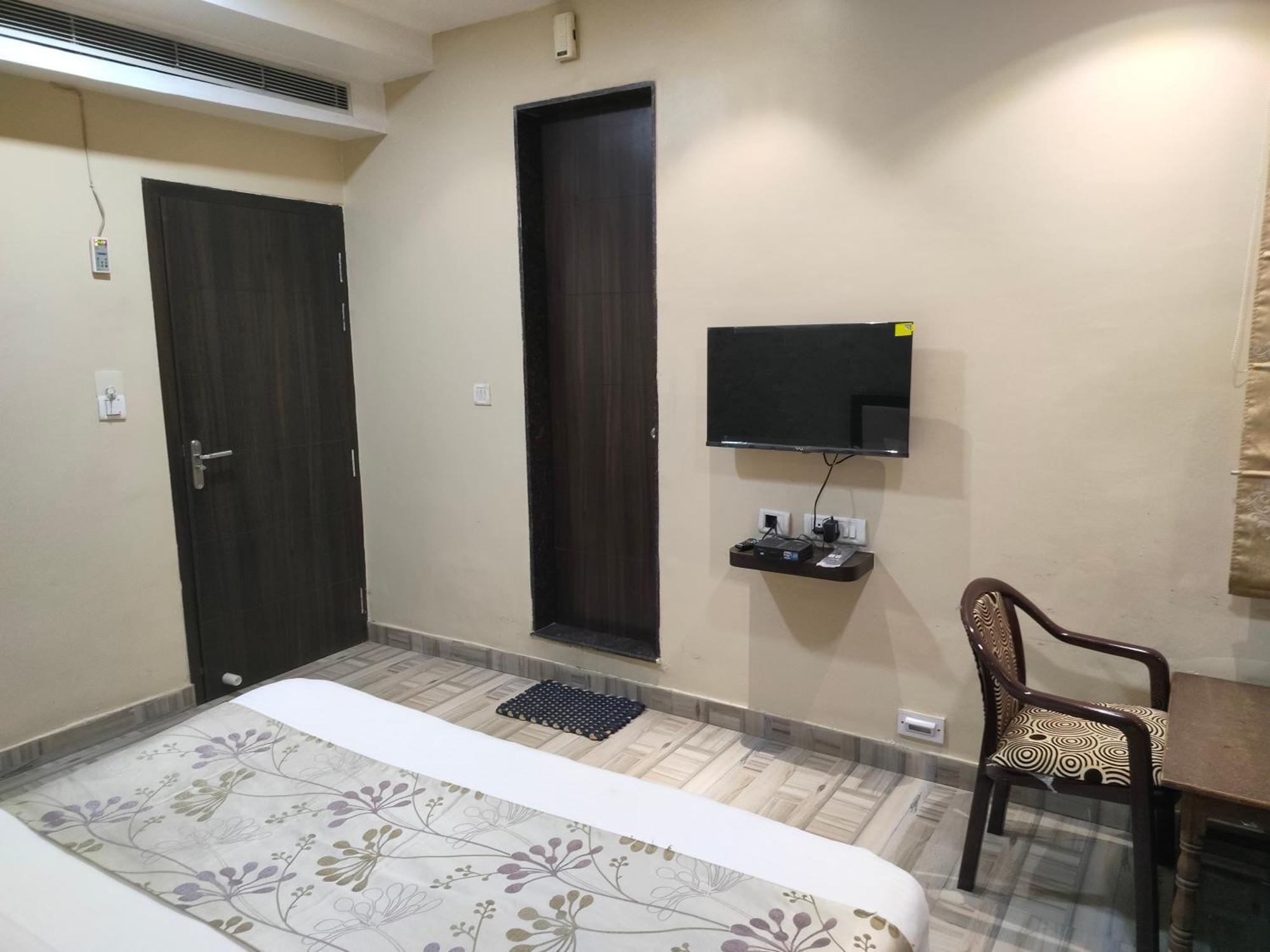 Royal Guest House バラナシ エクステリア 写真